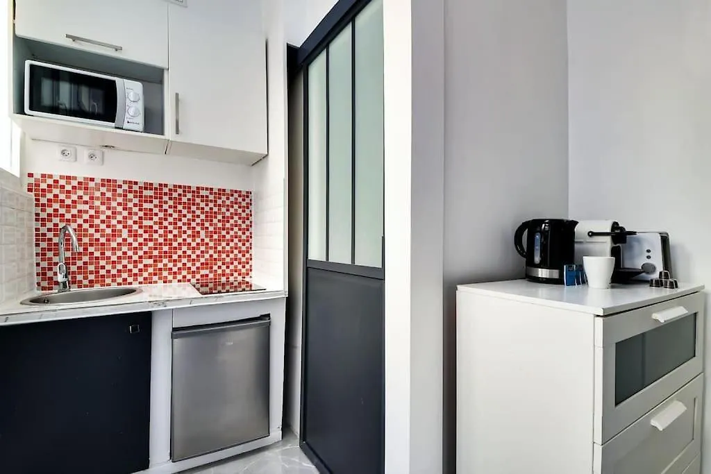 Studio Paisible Paris 10Eme - Canal St Martin 0*,  Франция