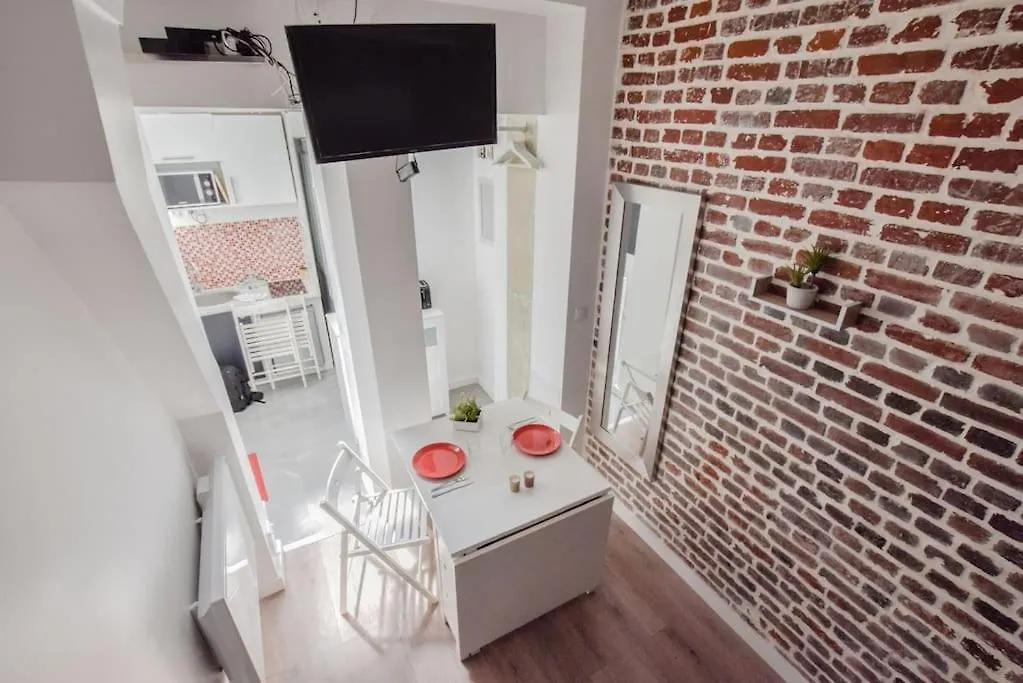Studio Paisible Paris 10Eme - Canal St Martin Apartment